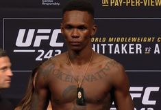 Israel Adesanya (Foto: ZUFFA LLC)